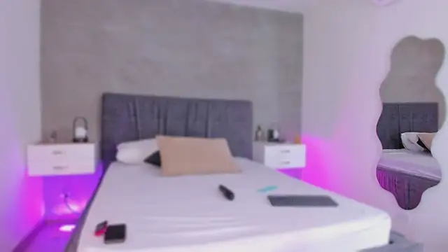 Snapshot of andreanix chatting on 04-21-26, 01:50 andreanix online show from 04-21-26, 01:50
