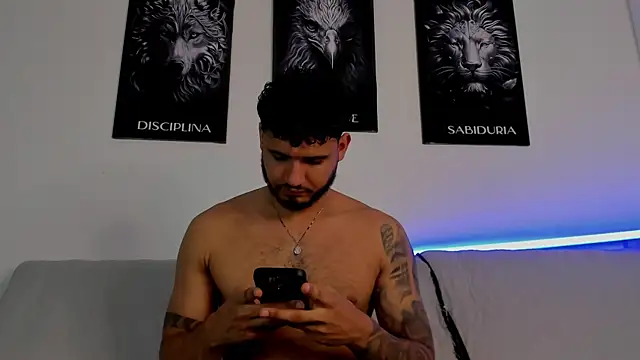 Snapshot of AUSTINN_TORRES chatting on 07-16-26, 12:40 AUSTINN TORRES online show from 07-16-26, 12:40