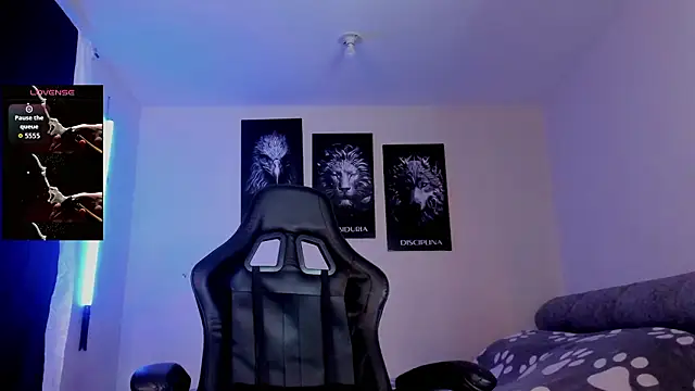 Snapshot of AUSTINN_TORRES chatting on 02-03-26, 02:00 AUSTINN TORRES online show from 02-03-26, 02:00