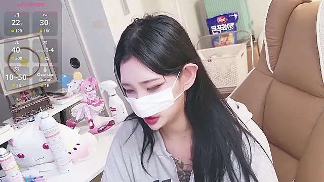 Milk Sola online show from 06-01-26, 03:22