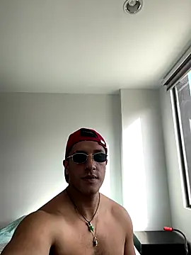 Snapshot of venus_girego chatting on 11-08-25, 08:23 venus girego online show from 11-08-25, 08:23