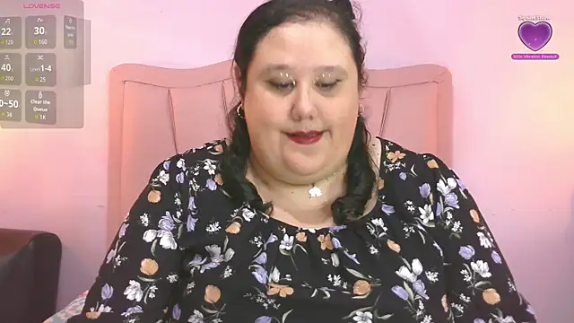 Snapshot of marianabbw30 chatting on 11-25-25, 05:30 marianabbw30 online show from 11-25-25, 05:30