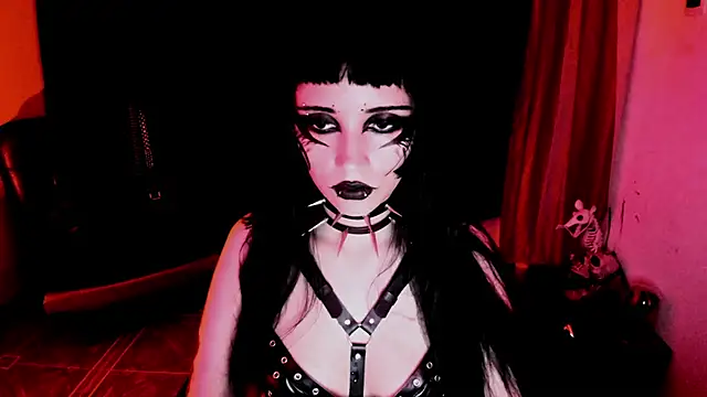 Snapshot of Yueeclipsa chatting on 01-17-26, 04:49 Yueeclipsa online show from 01-17-26, 04:49