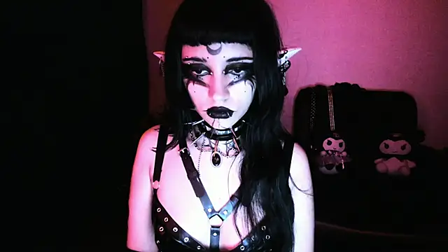 Snapshot of Yueeclipsa chatting on 02-16-26, 04:44 Yueeclipsa online show from 02-16-26, 04:44