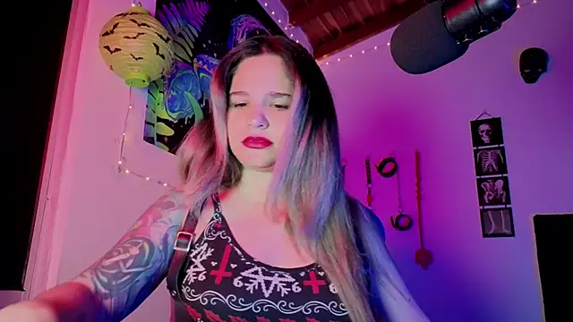 AshGraven online show from 12-22-25, 03:06