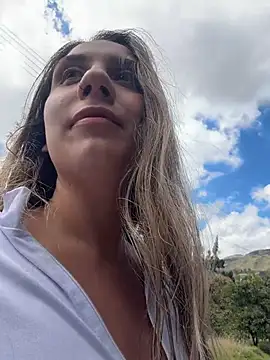 sarah honey   online show from 01-07-26, 03:06