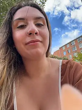 sarah honey   online show from 05-18-26, 04:34