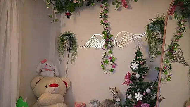 ISA NIXON online show from 12-21-25, 11:05