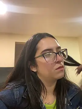 Kloe Novoa online show from 03-27-26, 12:17