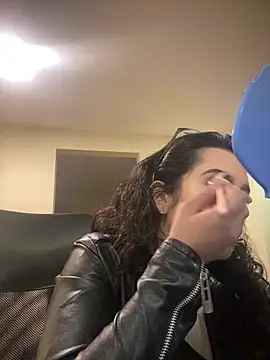 Kloe Novoa online show from 03-25-26, 01:10