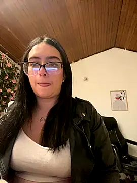 Kloe Novoa online show from 11-04-25, 12:42