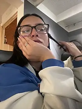 Kloe Novoa online show from 01-16-26, 01:26