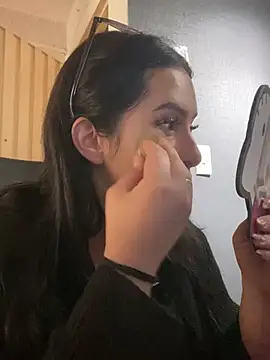 Kloe Novoa online show from 01-15-26, 01:36