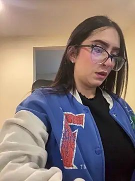 Kloe Novoa online show from 04-15-26, 07:58