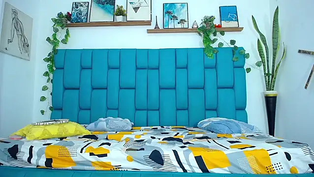 Hot Boys Latinos X online show from 11-30-25, 05:03