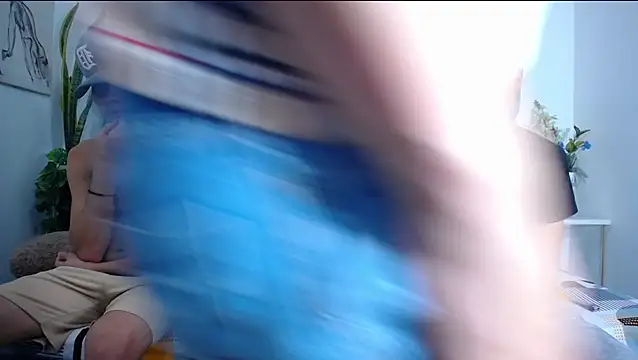 Hot Boys Latinos X online show from 03-06-26, 11:22