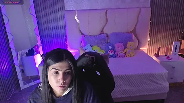 MAIILY TAY online show from 01-13-26, 11:47