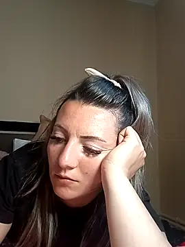 Gabrielaalialiali online show from 04-20-26, 07:55
