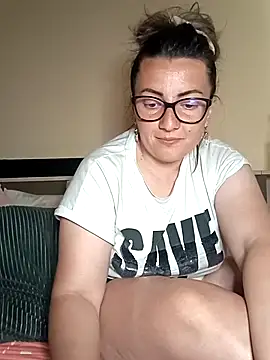 Gabrielaalialiali online show from 04-26-26, 03:42