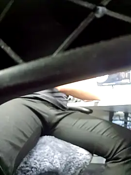 ozone1992 online show from 04-12-26, 08:39