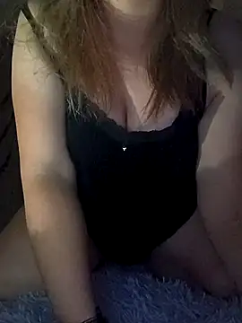 Snapshot of blondinaali chatting on 10-24-25, 08:52 blondinaali online show from 10-24-25, 08:52