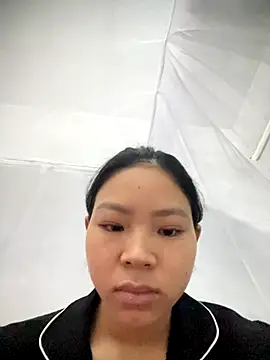 Snapshot of Milk_xx chatting on 11-02-25, 08:14 Milk xx online show from 11-02-25, 08:14