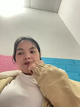 Tina x online show from 12-17-25, 05:34