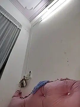 ezabel- online show from 12-14-25, 01:06