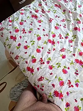 Snapshot of Efe53100 chatting on 11-07-25, 09:58 Efe53100 online show from 11-07-25, 09:58