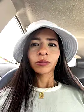 phenixpink22 online show from 11-06-25, 05:39