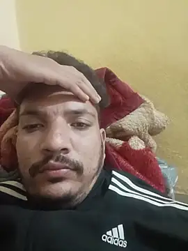 Snapshot of indoregigolo chatting on 12-18-25, 05:17 indoregigolo online show from 12-18-25, 05:17