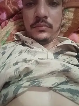 Snapshot of indoregigolo chatting on 11-13-25, 04:27 indoregigolo online show from 11-13-25, 04:27