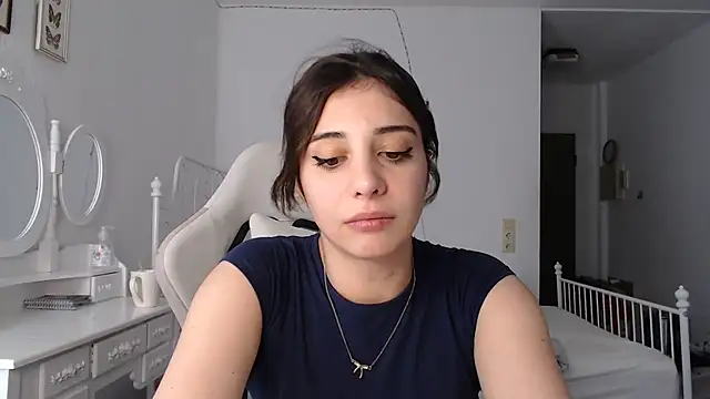 bellefleurrr online show from 06-24-26, 01:53
