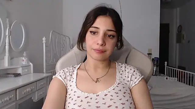 bellefleurrr online show from 06-25-26, 02:11