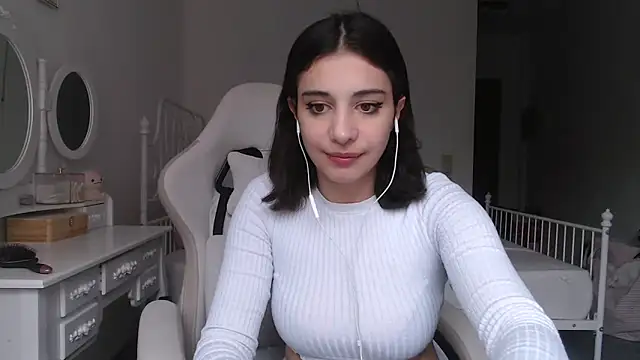 bellefleurrr online show from 05-06-26, 02:21