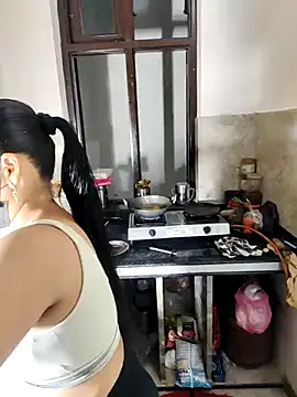 Heena-143 online show from 11-29-25, 03:56