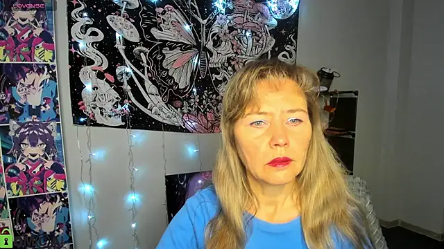 Carla Vogue online show from 12-15-25, 03:01