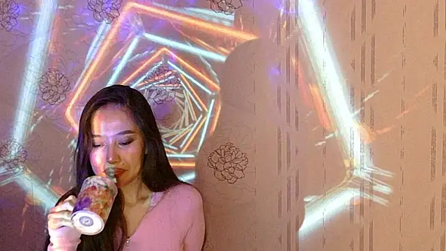 LumiHeart online show from 11-18-25, 03:59