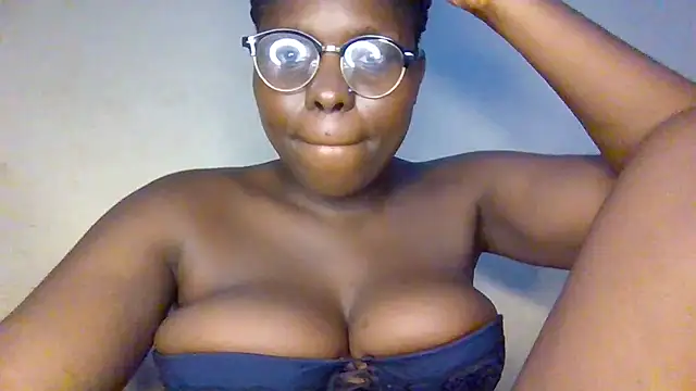 Snapshot of TastiQ chatting on 01-08-26, 02:01 TastiQ online show from 01-08-26, 02:01