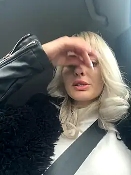 blondegirlx online show from 11-12-25, 09:46