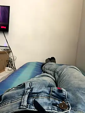 Snapshot of mrberemgena420 chatting on 10-24-25, 12:48 mrberemgena420 online show from 10-24-25, 12:48