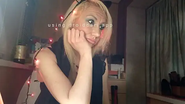 LilaniLoverx online show from 04-14-26, 11:32