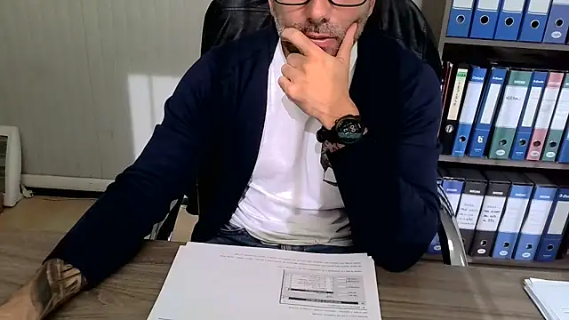 Evasionee online show from 11-18-25, 11:02