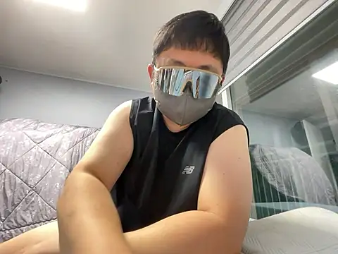 winxp000000 online show from 10-24-25, 02:16