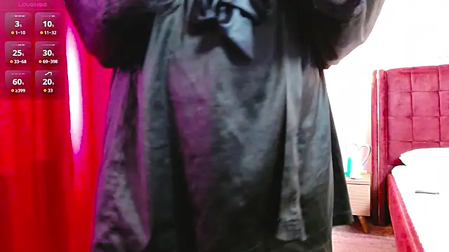 kittykelly online show from 11-24-25, 10:59