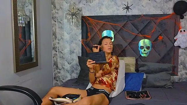 Indi rave online show from 10-31-25, 12:57