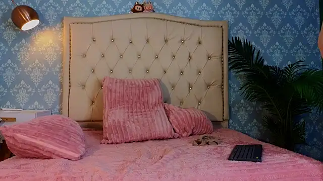 Indi rave online show from 01-16-26, 01:04