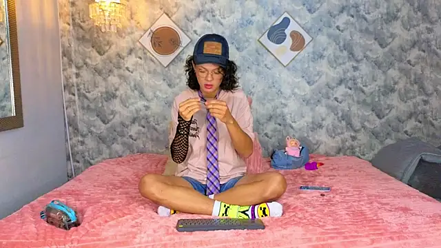 Indi rave online show from 12-18-25, 01:04