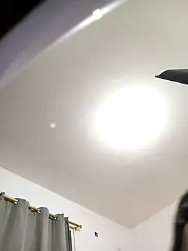 Snapshot of Angeeelina@xh chatting on 12-14-25, 05:46 Angeeelinaxh online show from 12-14-25, 05:46