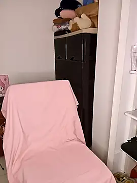 Snapshot of Angeeelina@xh chatting on 12-17-25, 03:00 Angeeelinaxh online show from 12-17-25, 03:00